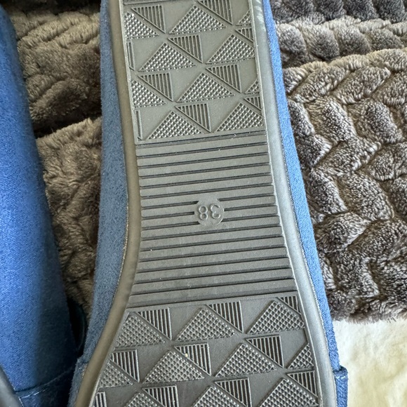 NEW Women's Navy Blue Faux Suede Loafers with Leopard Head Decor - Size 38 - Picture 6 of 7